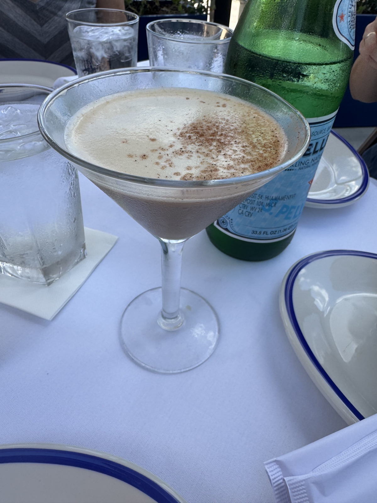 Espresso martini at Hudson House, photographed by Dri